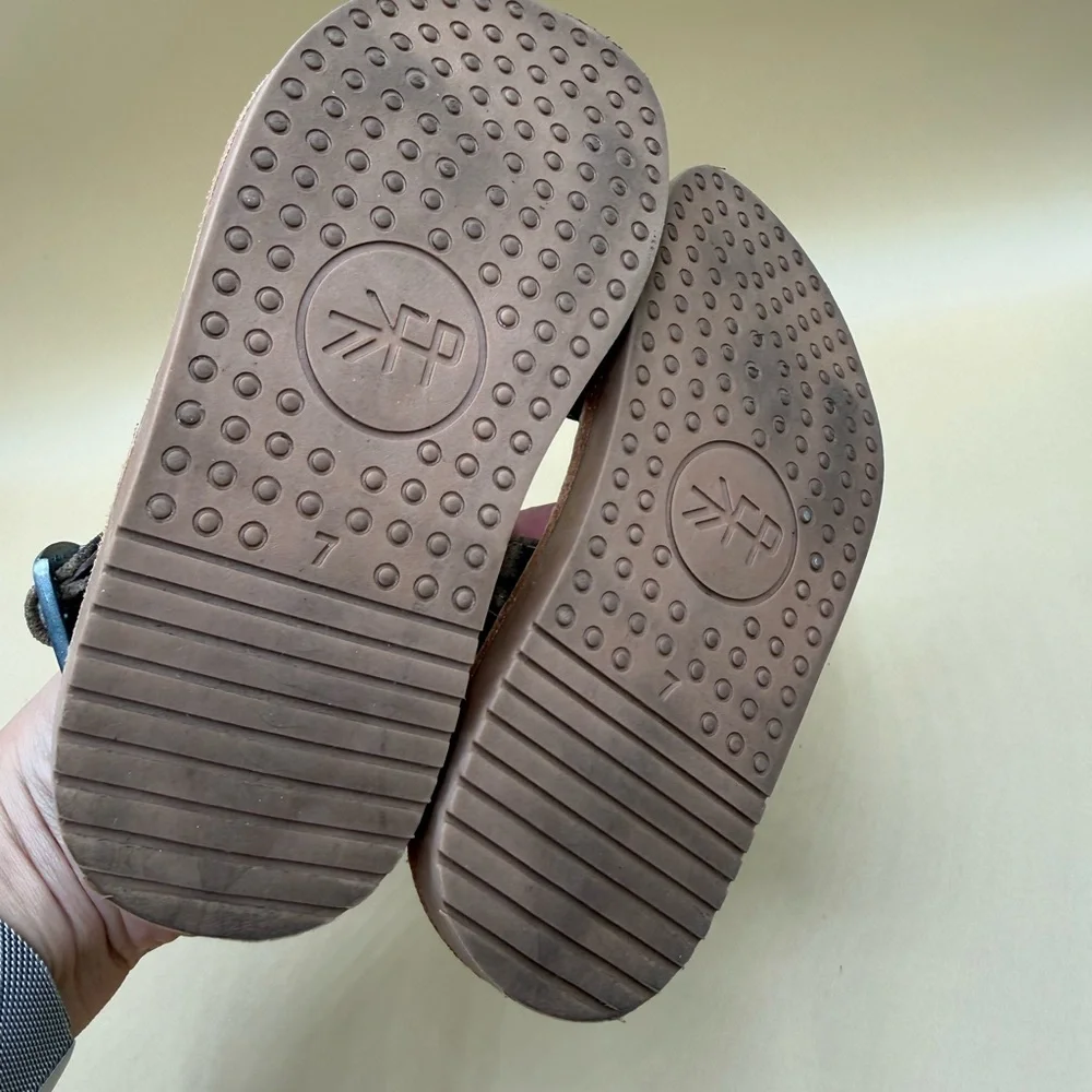 Freshly Picked Toddler‎ Sandals – Leopard Print Suede – Size 7